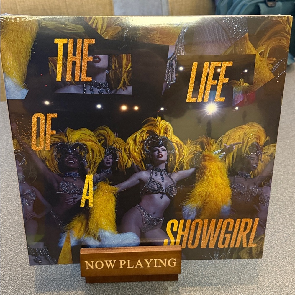 Taylor Swift The Life of a Showgirl Vinyl NWT